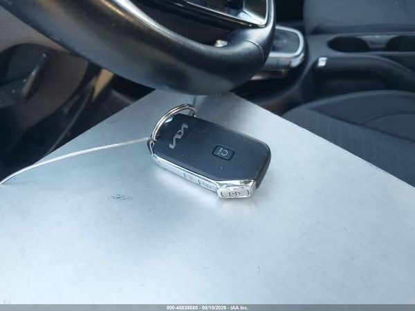 2022 KIA SELTOS S