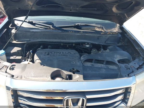 2015 HONDA PILOT SE
