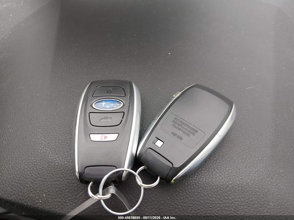 2025 SUBARU CROSSTREK PREMIUM — I11