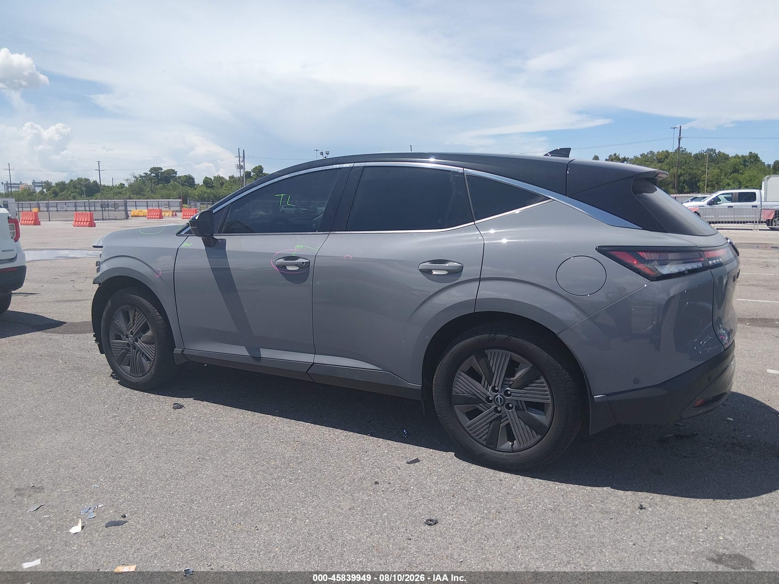2025 NISSAN MURANO SL