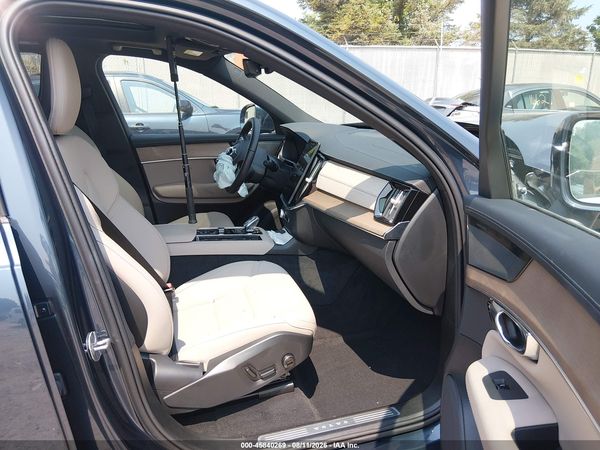 2026 VOLVO XC90