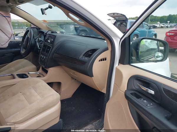 2016 DODGE GRAND CARAVAN SXT — I5