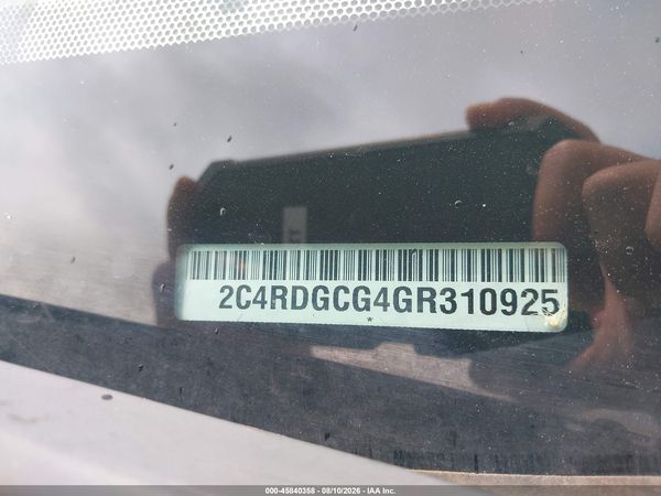 2016 DODGE GRAND CARAVAN SXT — I9