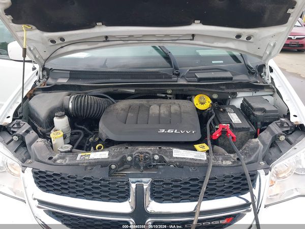 2016 DODGE GRAND CARAVAN SXT — I10