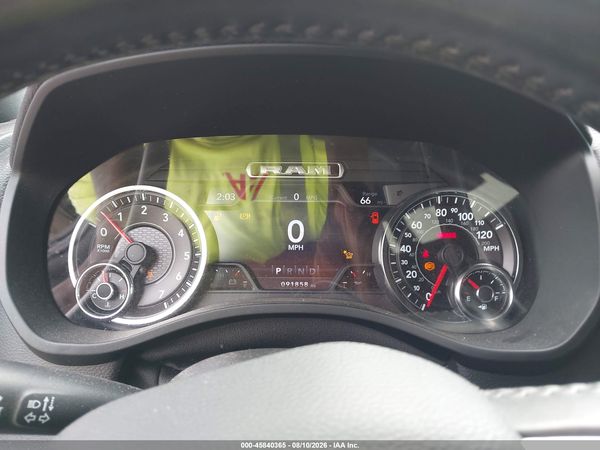 2021 RAM 1500 LARAMIE  4X4 5'7 BOX
