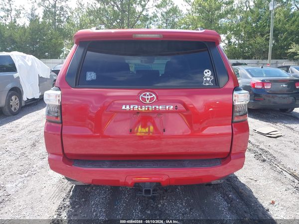 2022 TOYOTA 4RUNNER SR5