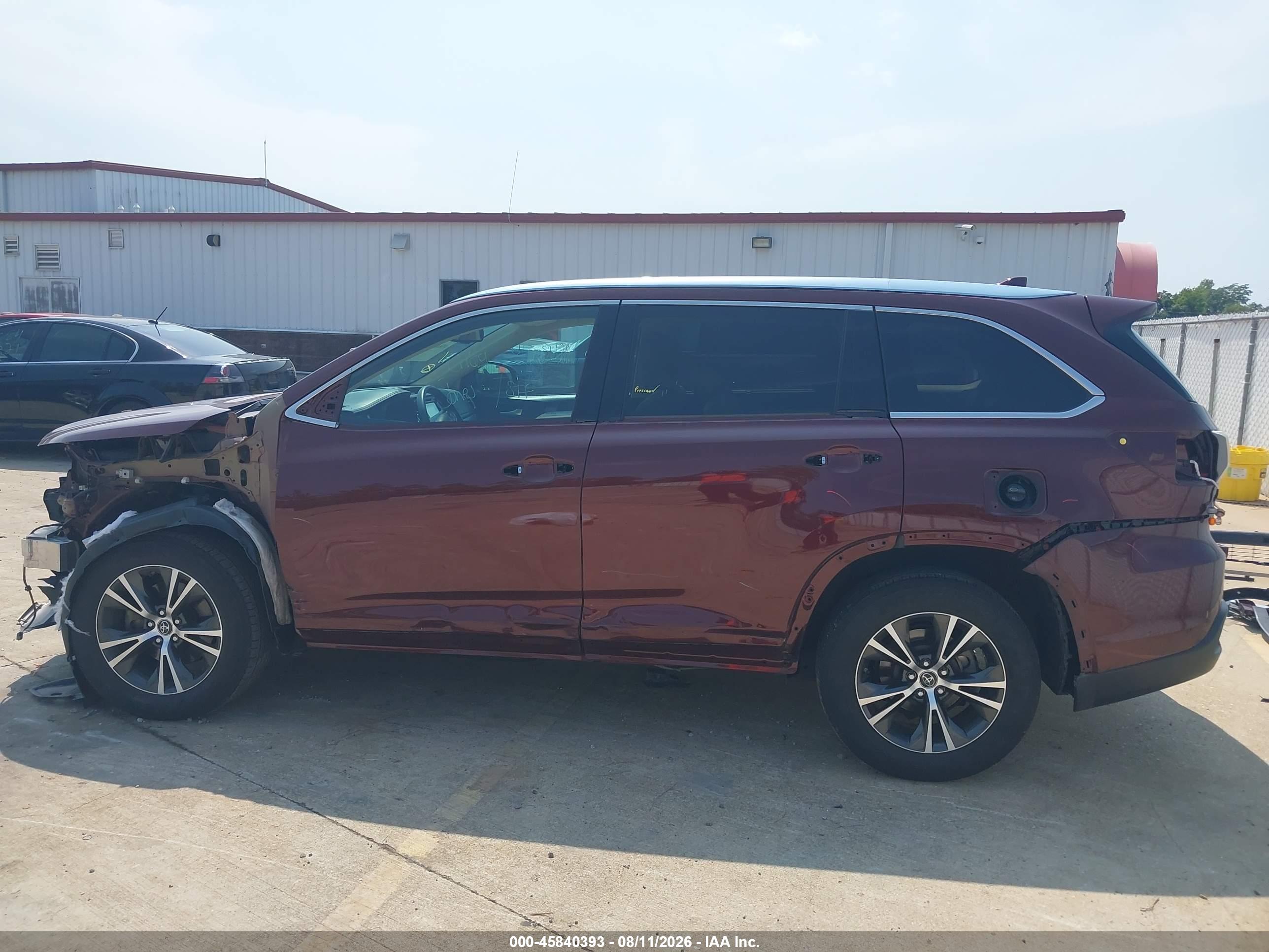 2016 TOYOTA HIGHLANDER XLE V6