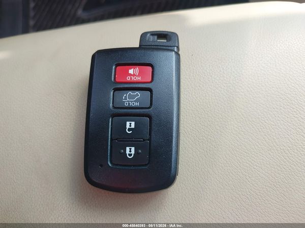 2016 TOYOTA HIGHLANDER XLE V6