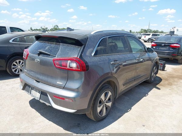 2017 KIA NIRO LX