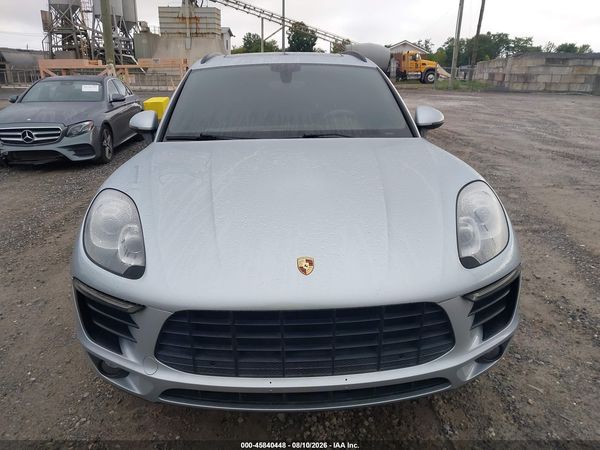 2016 PORSCHE MACAN S