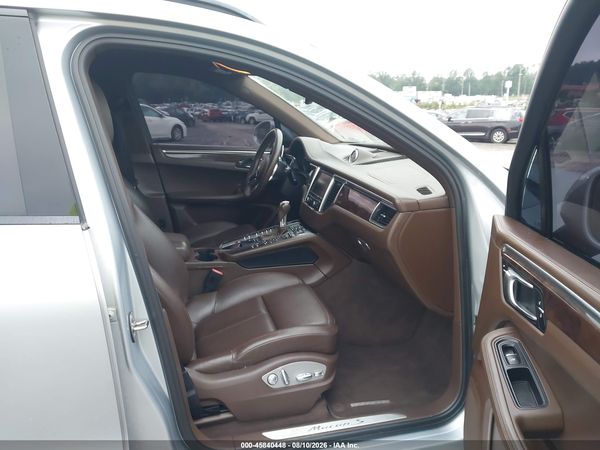 2016 PORSCHE MACAN S
