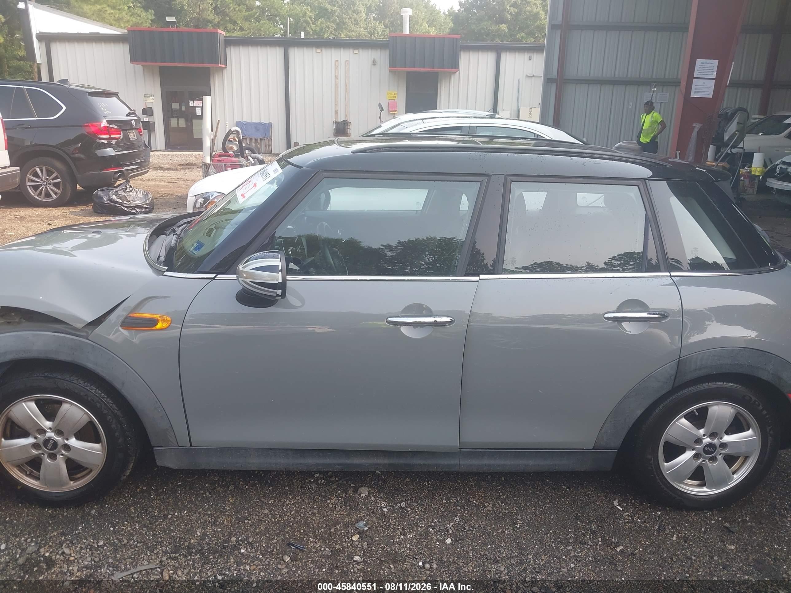 2015 MINI HARDTOP COOPER