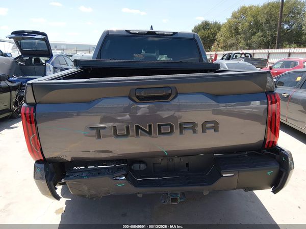 2025 TOYOTA TUNDRA SR5