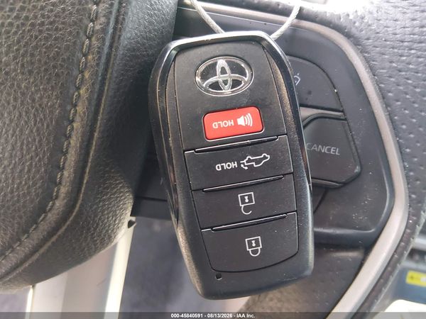 2025 TOYOTA TUNDRA SR5
