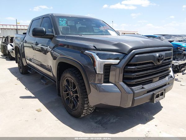 2025 TOYOTA TUNDRA SR5