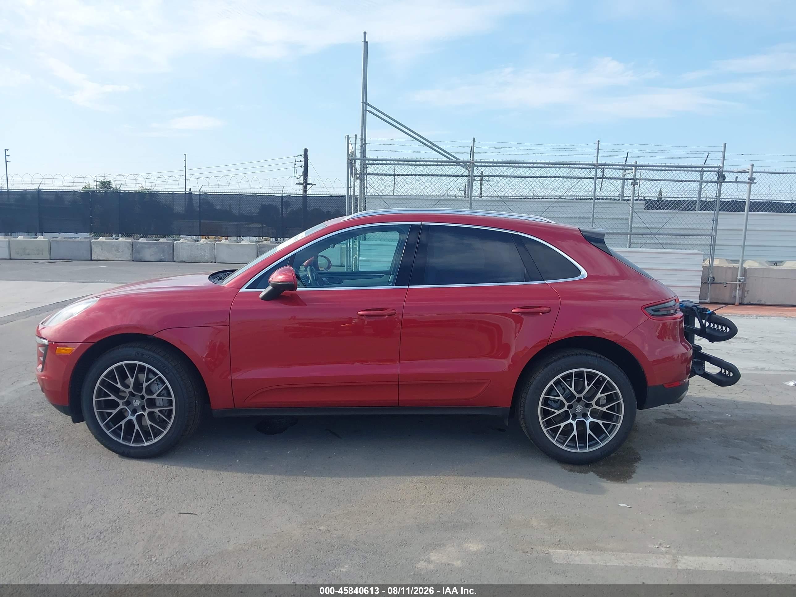 2016 PORSCHE MACAN S
