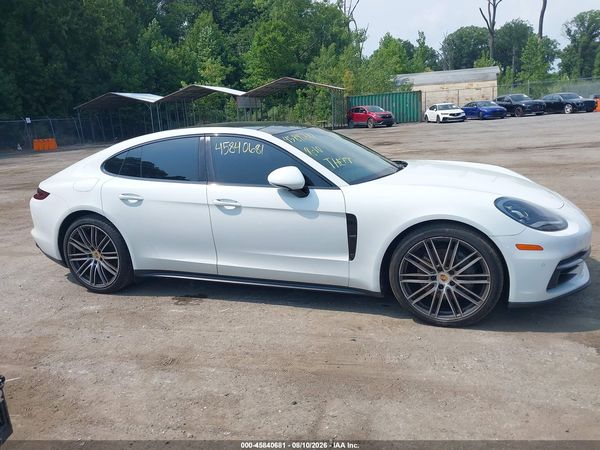 2018 PORSCHE PANAMERA 4S