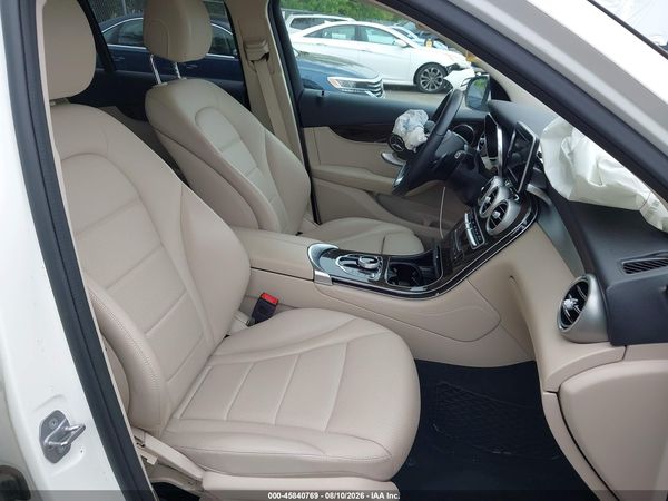 2019 MERCEDES-BENZ GLC 300 4MATIC