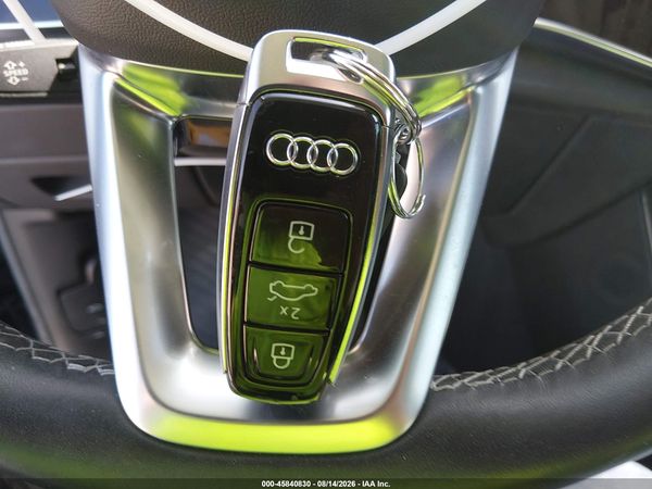 2022 AUDI Q8