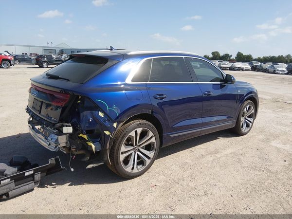 2022 AUDI Q8
