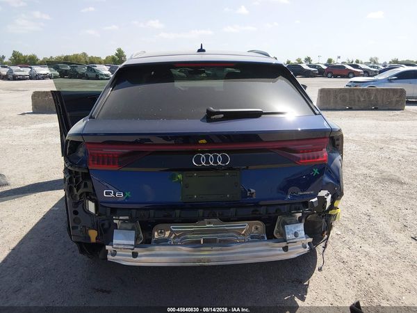 2022 AUDI Q8