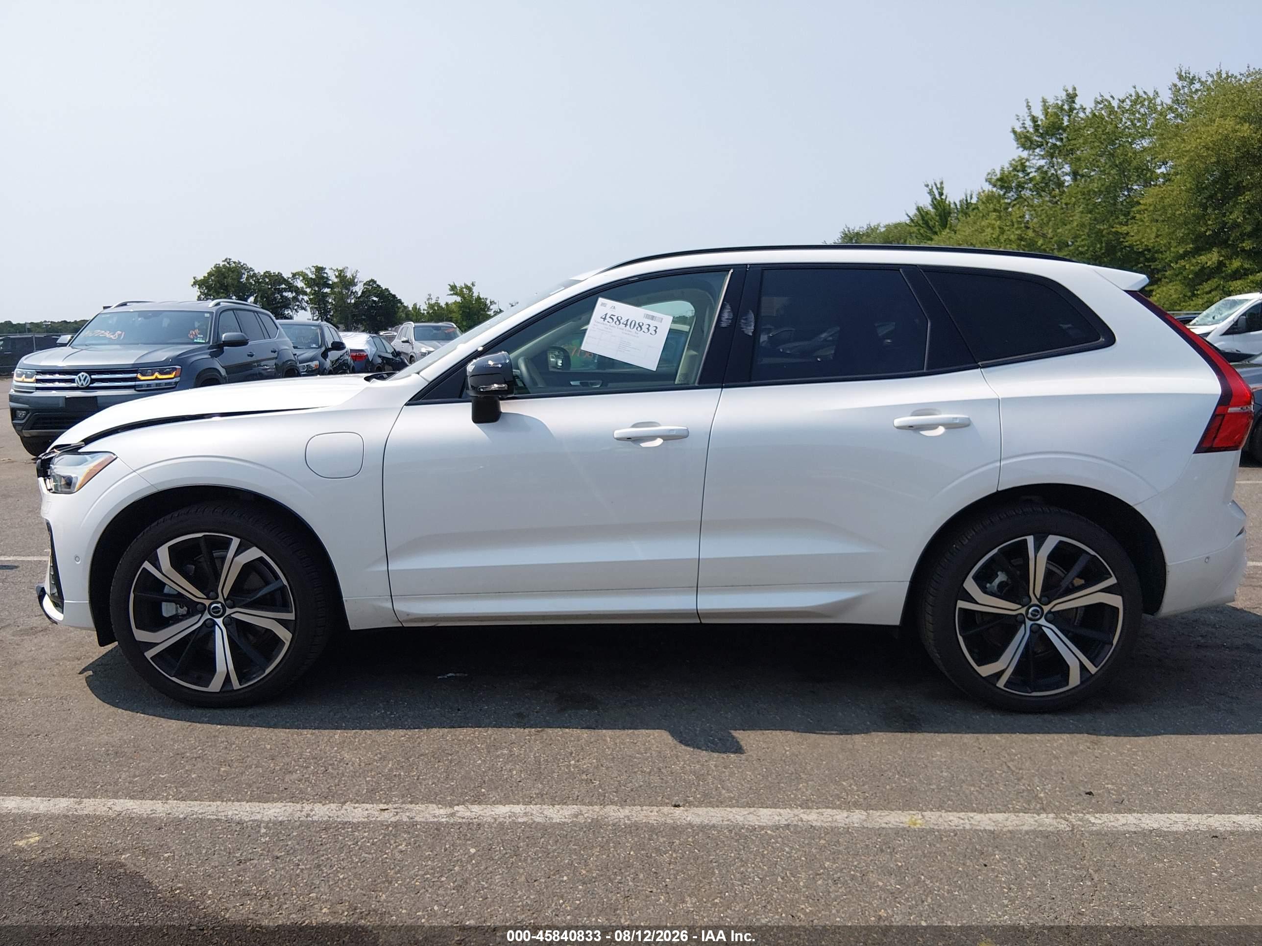 2025 VOLVO XC60 PLUG-IN HYBRID
