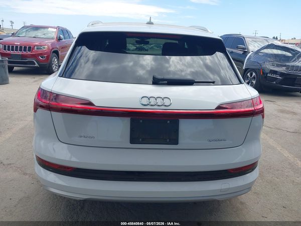 2022 AUDI E-TRON PREMIUM QUATTRO