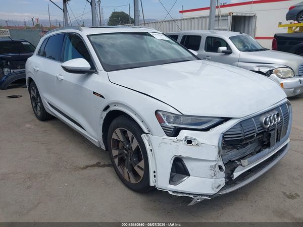 2022 AUDI E-TRON PREMIUM QUATTRO