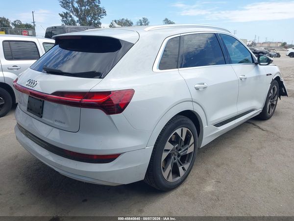 2022 AUDI E-TRON PREMIUM QUATTRO