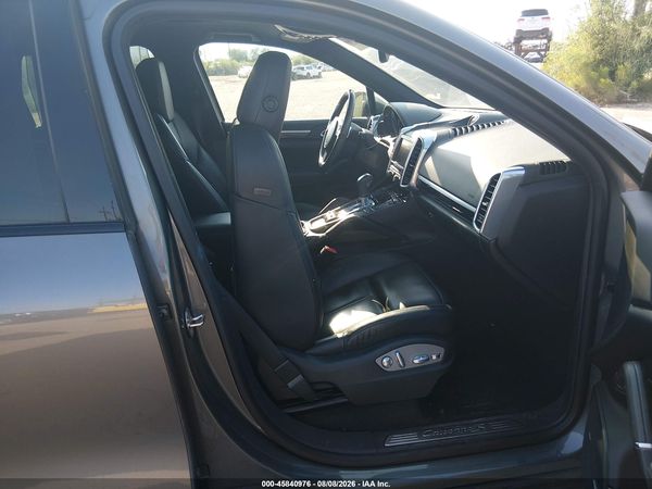 2014 PORSCHE CAYENNE S