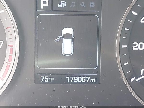 2016 HYUNDAI TUCSON SE