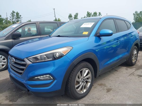 2016 HYUNDAI TUCSON SE