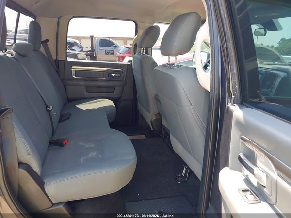 2018 RAM 1500 SLT  4X2 6'4 BOX