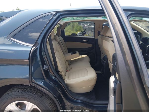 2022 FORD EDGE SE — I8
