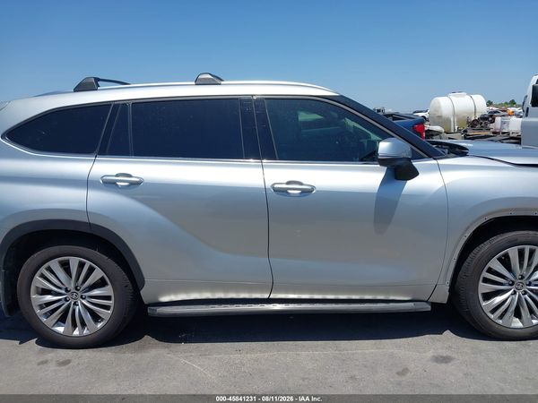 2023 TOYOTA HIGHLANDER PLATINUM