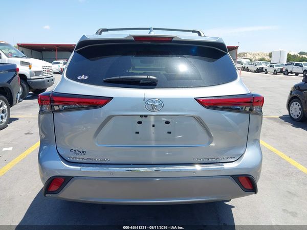 2023 TOYOTA HIGHLANDER PLATINUM