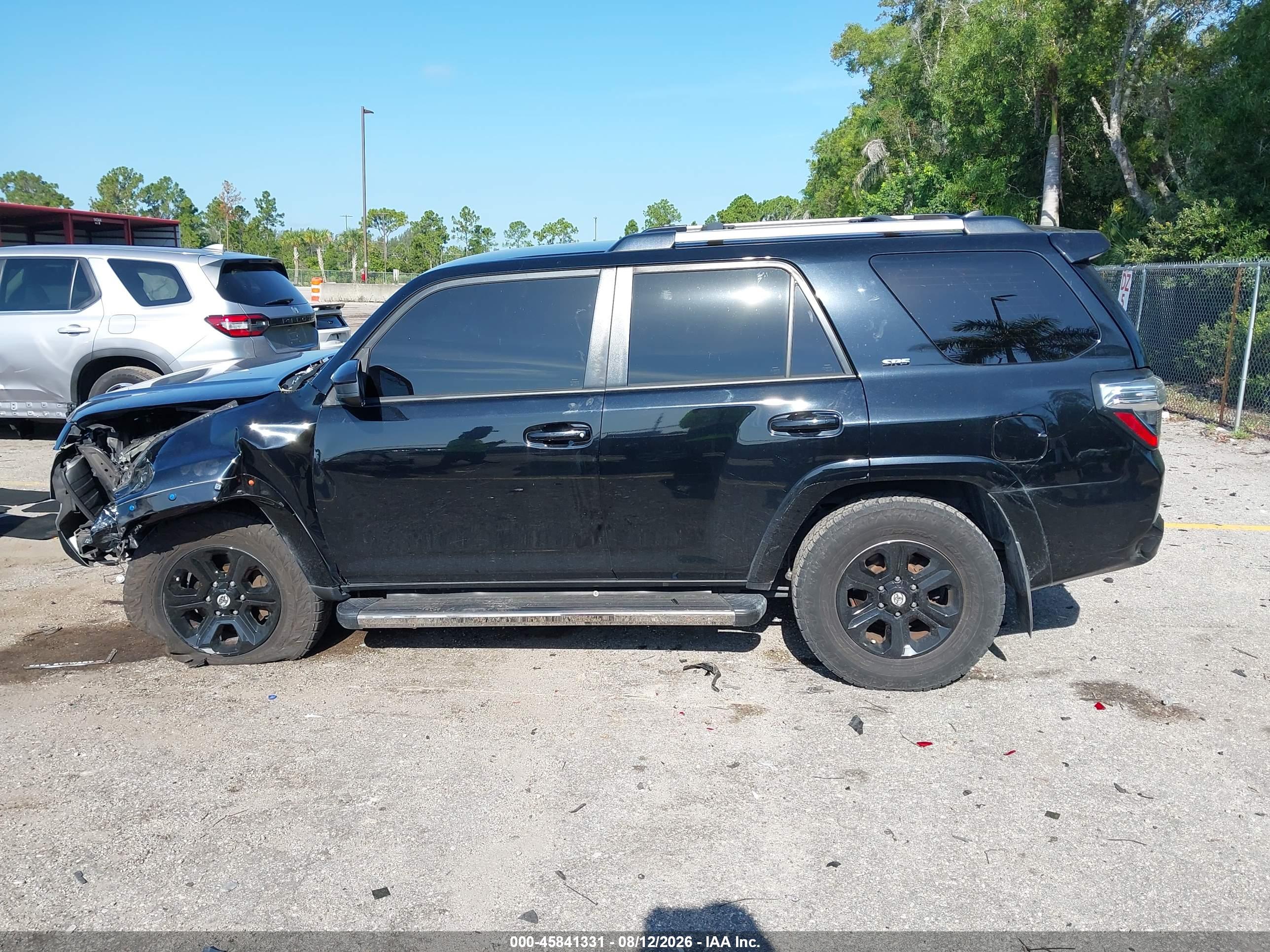 2019 TOYOTA 4RUNNER SR5