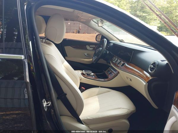 2019 MERCEDES-BENZ E 300 4MATIC