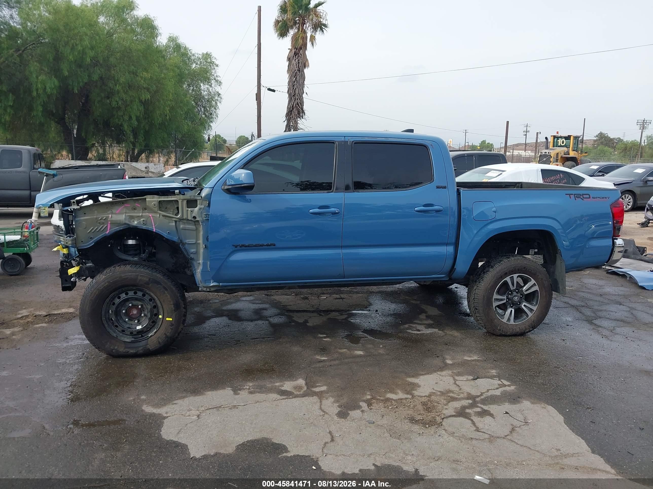 2019 TOYOTA TACOMA SR5
