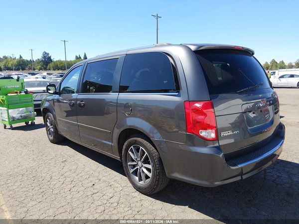 2017 DODGE GRAND CARAVAN SXT — I3