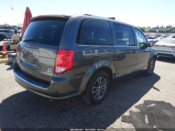 2017 DODGE GRAND CARAVAN SXT — I4