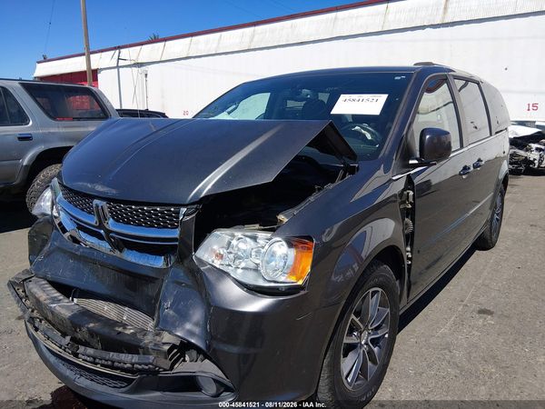2017 DODGE GRAND CARAVAN SXT — I6