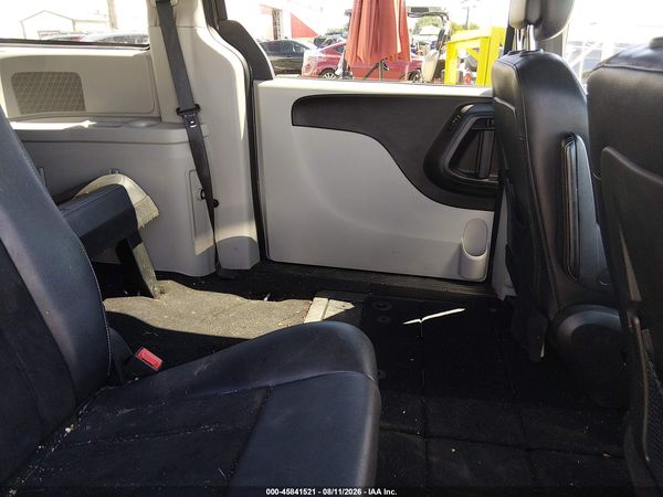 2017 DODGE GRAND CARAVAN SXT — I8