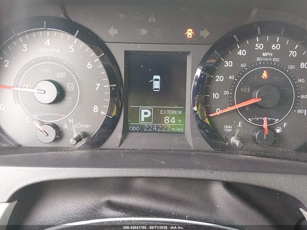2015 TOYOTA SIENNA LE 8 PASSENGER