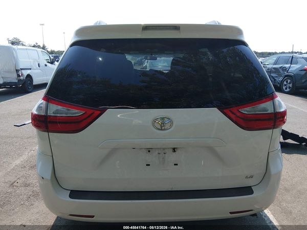 2015 TOYOTA SIENNA LE 8 PASSENGER