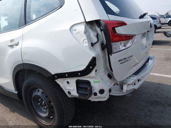 2023 SUBARU FORESTER Base ES