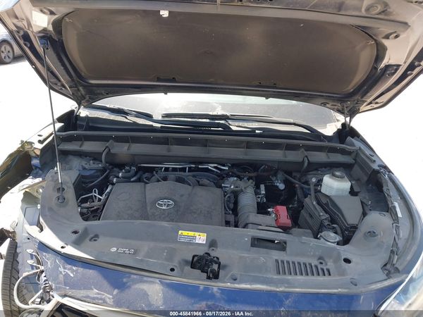 2022 TOYOTA HIGHLANDER L