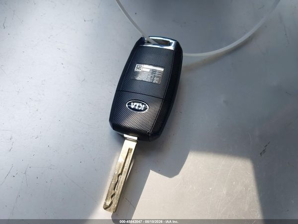 2016 KIA SORENTO 2.4L LX
