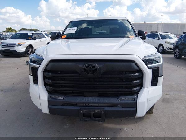 2023 TOYOTA TUNDRA SR5