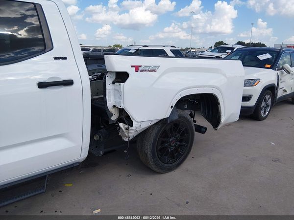 2023 TOYOTA TUNDRA SR5